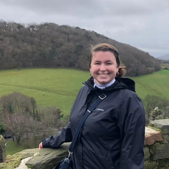 Meet your Posher, Emma - Picture 1 of 1